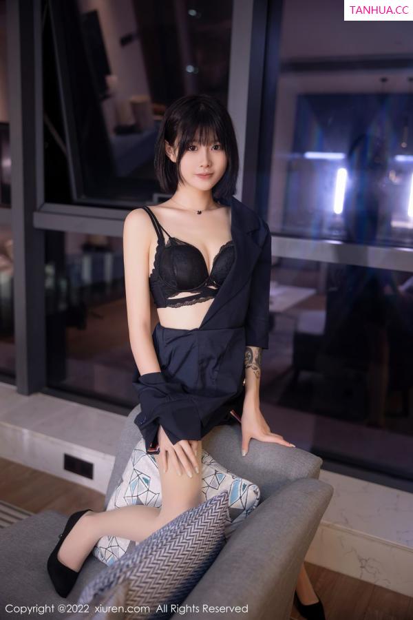 77qiqi  [XiuRen]高清写真图 2022.07.25 No.5329 77qiqi第56张图片